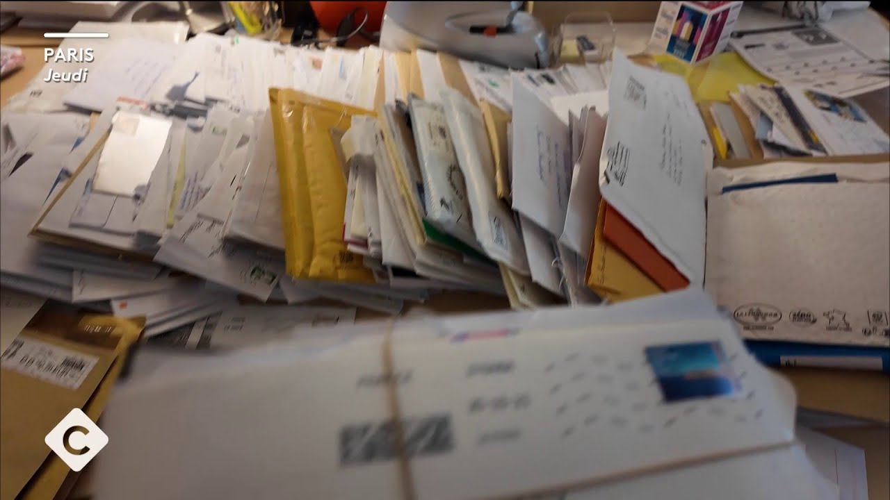 Nicolas Sarkozy submergé par des milliers de lettres - La story de Paul Larrouturou