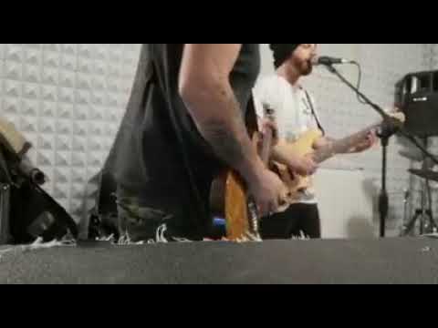 Bombtrack-Rage Against The Machine REHEARSAL JAM