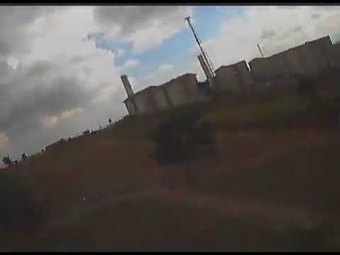 motorista motorista olha o poste