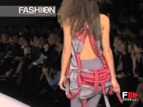 Fashion Show "Issey Miyake" Spring Summer 2008 Pret a Porter Paris 2 of 3 by Fashion Channel