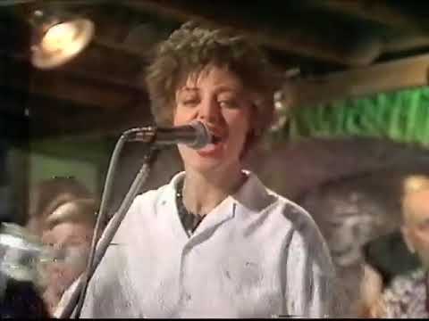 Matt Bianco with Basia - Sneaking out the back door - UK TV live performance, 1984
