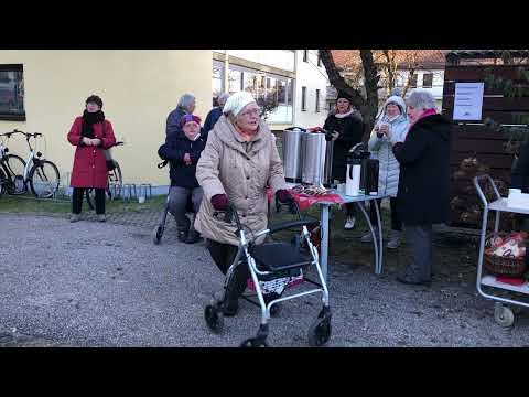 Tanz mit dem Rollator "Caprifischer" beim Verein "Dreisatz Kultur e.V."