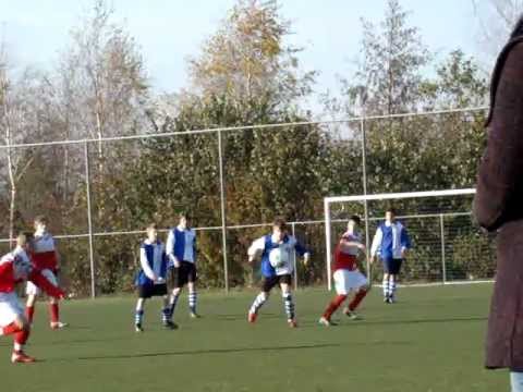 GVAV C6- Helpman C3 (12-11-2011) Eerste helft.MPG