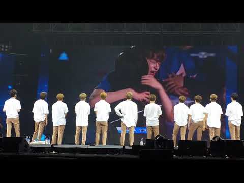 [171013] Wanna One's Reaction to PH Wannables' Video (Wanna One in Manila)