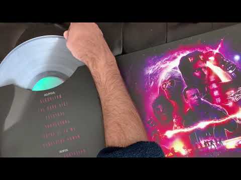 download lagu mp3 mp4 Simulation Theory Edition Collector, download lagu Simulation Theory Edition Collector gratis, unduh video klip Simulation Theory Edition Collector
