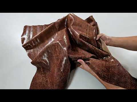 EMBOSSED LEATHER 1570