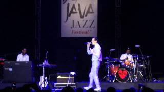 Mayer Hawthorne - A Strange Arrangement (Live at Java Jazz Festival &#39;12)