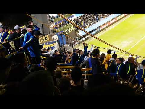 "Yo te quiero Boca Juniors/ Dale dale Boooo a todas partes voy con vos Boca vs Alianza Lima" Barra: La 12 • Club: Boca Juniors