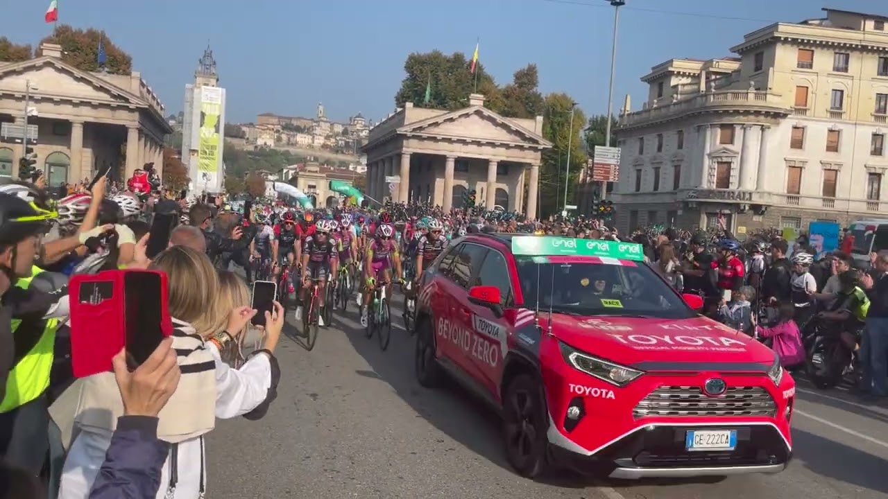 A Bergamo la partenza del Giro di Lombardia 2022: le parole di Nibali