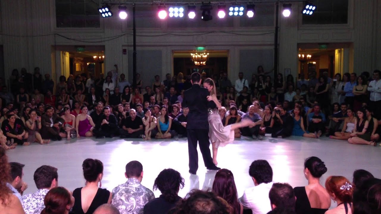 Javier Rodriguez y Noelia Barsi, A Mis Companieros - Osvaldo Pugliese