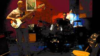 Basso e Batteria bass and drum performance  PRE-TIC by UNBORN