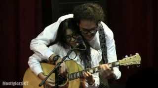 Download lagu Endah N Rhesa - Baby It's You @ Mostly Jazz 23/08/13 [HD] mp3