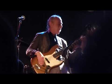 Norman Watt-Roy Bass solo with The Blockheads "Hit me with your rhythm stick" @ Mr Kyps 14/06/13 HD.