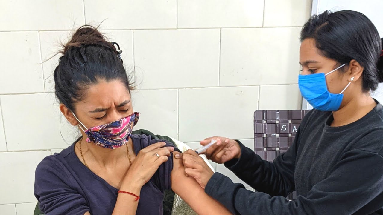 Vaccination Vlog || Getting Second dose of Covishield Vaccination in India || Is it free?