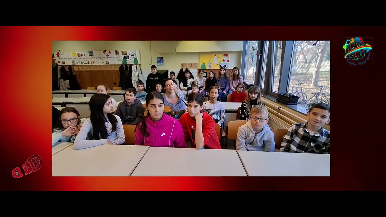 Ünnepre hangolás teremben és az aulában 2024.12.