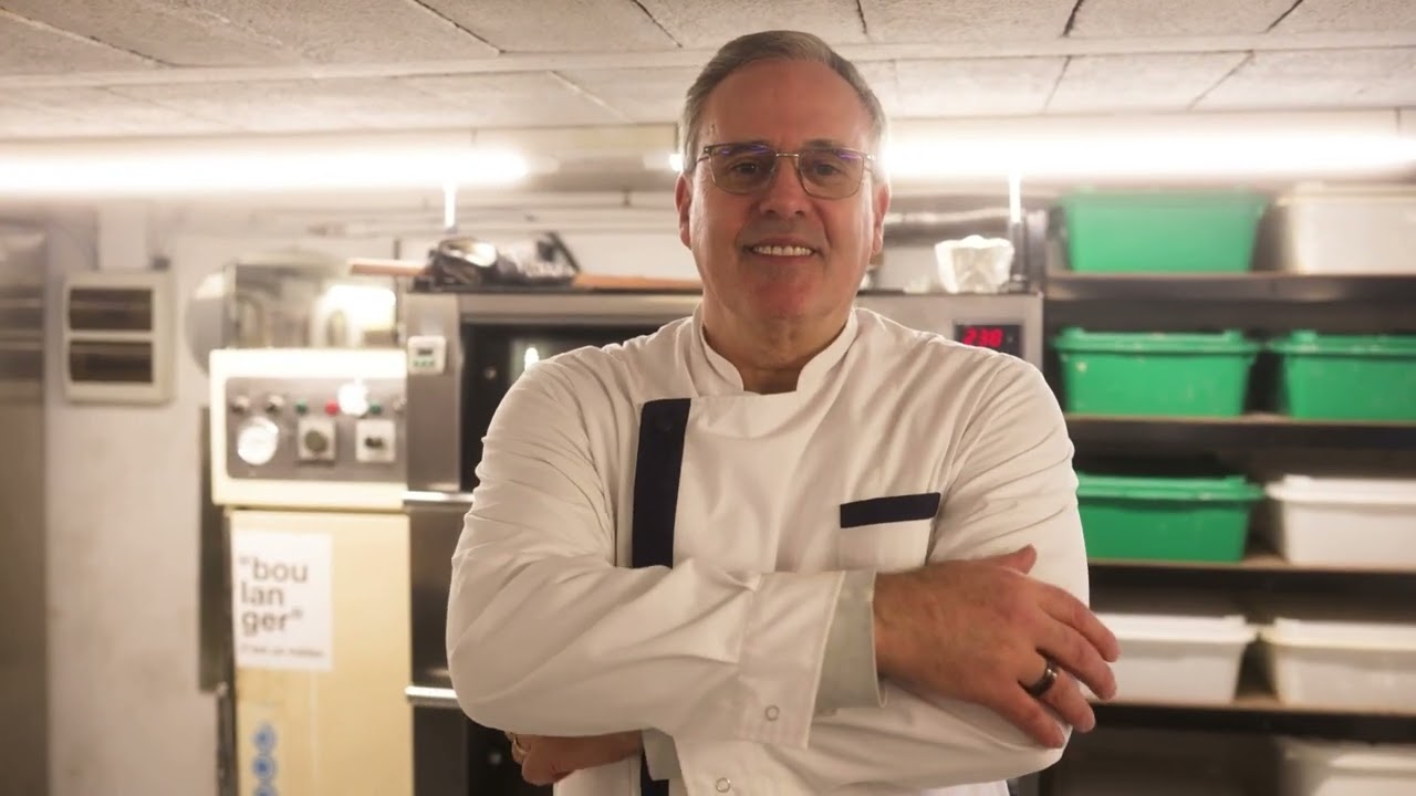 Découvrez la boulangerie à base de farines de blé ancien sur une journée avec Laurent - Video