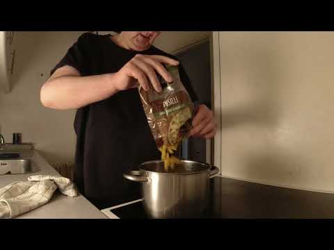 MongoTV_11480 - Mongo Madskole - PASTASKRUER Med PESTO