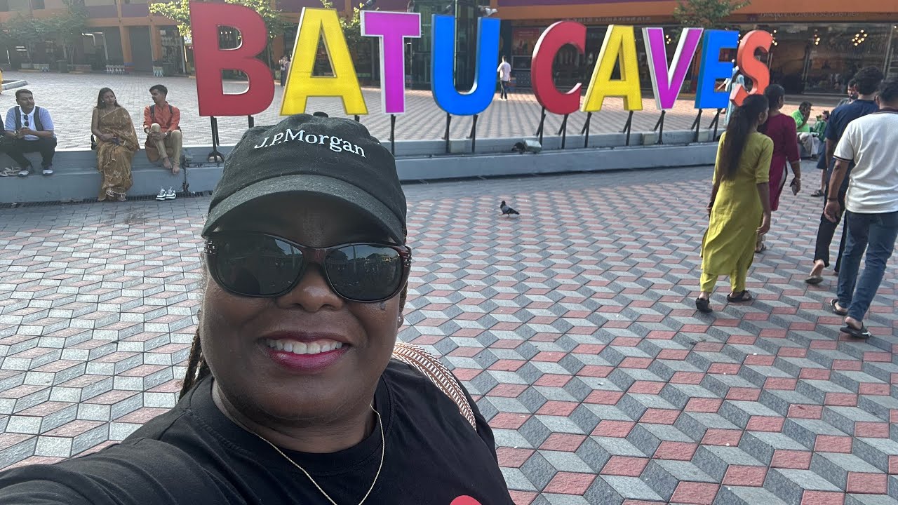 @travelingwithmichi37 Come visit Malaysia with me!