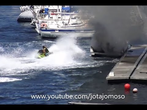 Έσβησε φωτιά σε σκάφος με την βοήθεια του jet ski