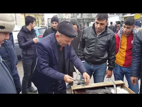 Hıyar Keser Gibi Cam Kesen İşportacı Amca