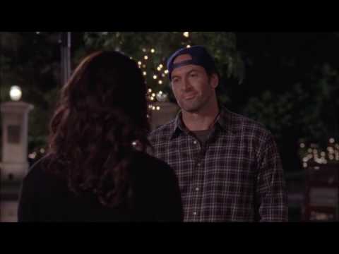 Luke & Lorelai kiss 721