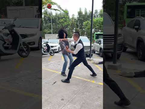 SELF DEFENSE GUIDE 235 #SOSBODYGUARD #martialarts #selfdefense