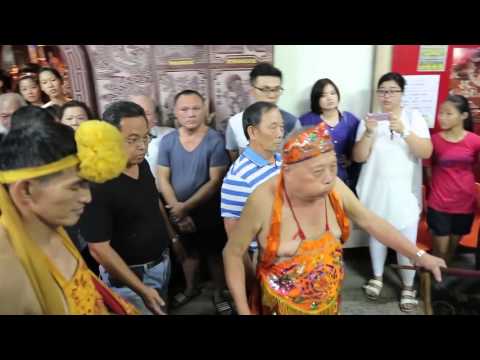 Miaoli County Zhunan Town Houkou Longfeng Temple Sanma Entrada Fechada