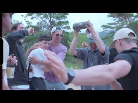 SHEE - Close My Eyes (music video)