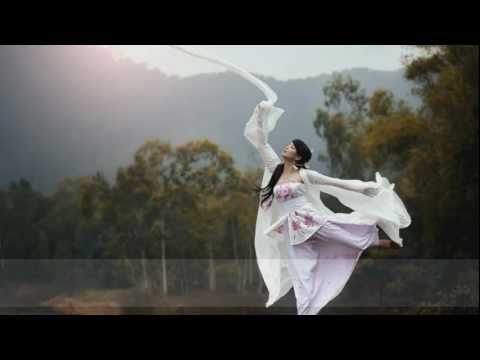 [Uplifting Section] Ronny K. Presents Advanced - Myrah (Original Mix)