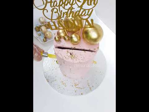 How to cut tall cakes?! 😍 A pretty pink cake! Gold chocolate balls! Cake video: cake cutting!