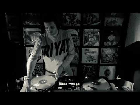 Funk-Nu Disco-Afro Disco Dj Taylor 2020 Live Dj Set. Dj mixtape, soul,funky, home dj mix.vinyl room.