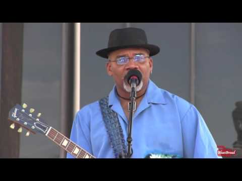 TORONZO CANNON • Pretty Eyed Woman • NY State Blues Fest. 7-9-16