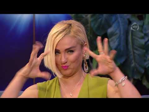 Parodiyaçılar Elarizi, Pərviz və Türkanı, Niyamı və başqalarını parodiya etdiler (Zarafat zarafat)