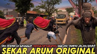 Download lagu HOROR!! KESURUOAN SAMPAI DI TENGAH JALAN RAYA!!! BANTENGAN SEKAR ARUM ORIGINAL!! mp3