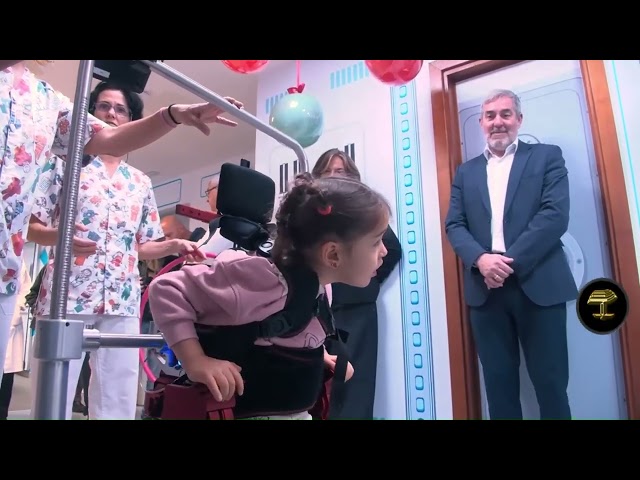 Se presenta el primer exoesqueleto pediátrico de Canarias