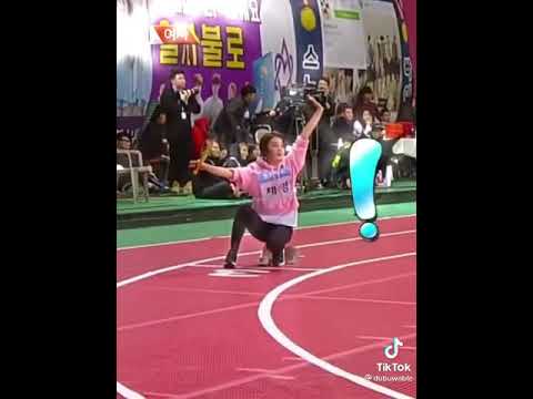 never forget when chaeyoung stopped the whole ISAC😎#twice