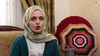 الشابة مجد من نابلس تهوى غزل الصوف منذ الطفولة