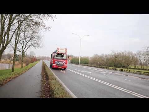 02-02-17 AL 16-3152 naar voertuig te water (Haastrecht)