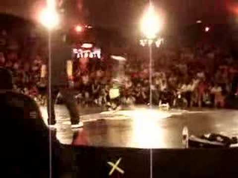 RedBull BC One 2006 - Muxibinha vs TheEnd.avi