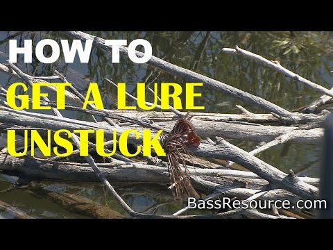 Retrieving Snagged Lures | How To Un-Snag A Lure | Lure Retriever | Get a Lure Unstuck