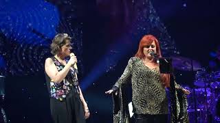 Wynonna Judd and Brandi Carlile - Born to be blue - The Judds Final Tour 10.1.22 Toledo, Oh