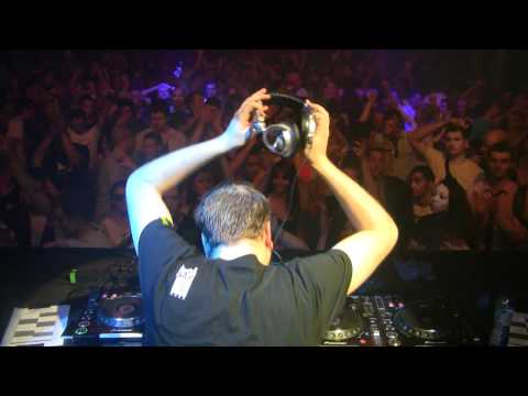Luminosity Before the Energy 2011 - Leon Bolier & Bryan Kearney