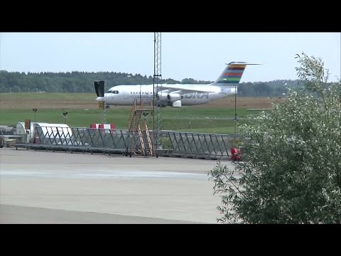 Terrorattacker spär på flygrädslan - Nyheterna (TV4)