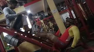 preview picture of video 'Leg press 200kg 10 Rep prithvi singh chhotu'