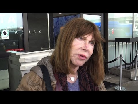 Actress Lee Grant Confesses Her Age And Chats About Blacklisting