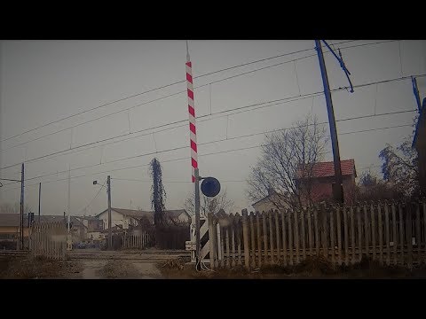 Passaggio a livello Strada Ghiozzo Alessandria # railroad crossing # spoorwegovergang # bahnübergang