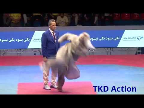 Master kang shin chul doing a demonstration