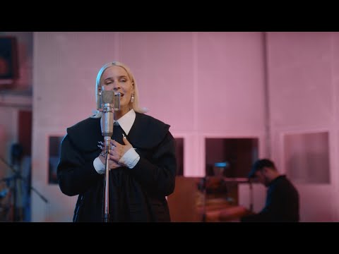Anne-Marie - Beautiful