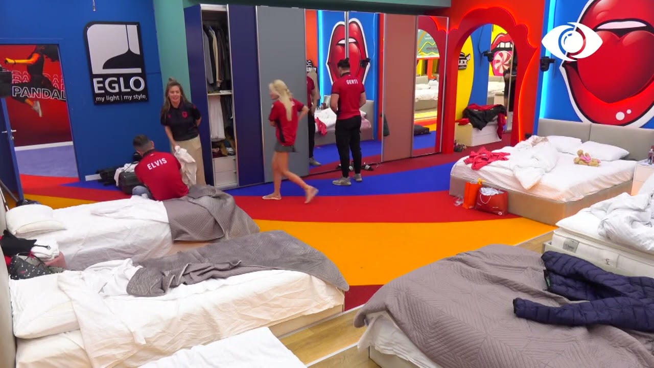 Ekskluzivisht për ta! Banorët veshin fanelat e reja të Kombëtares