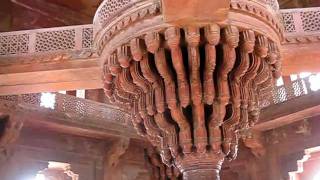 preview picture of video 'Diwan-I-Aam, Fatehpur Sikri, 16-2-2011.AVI'